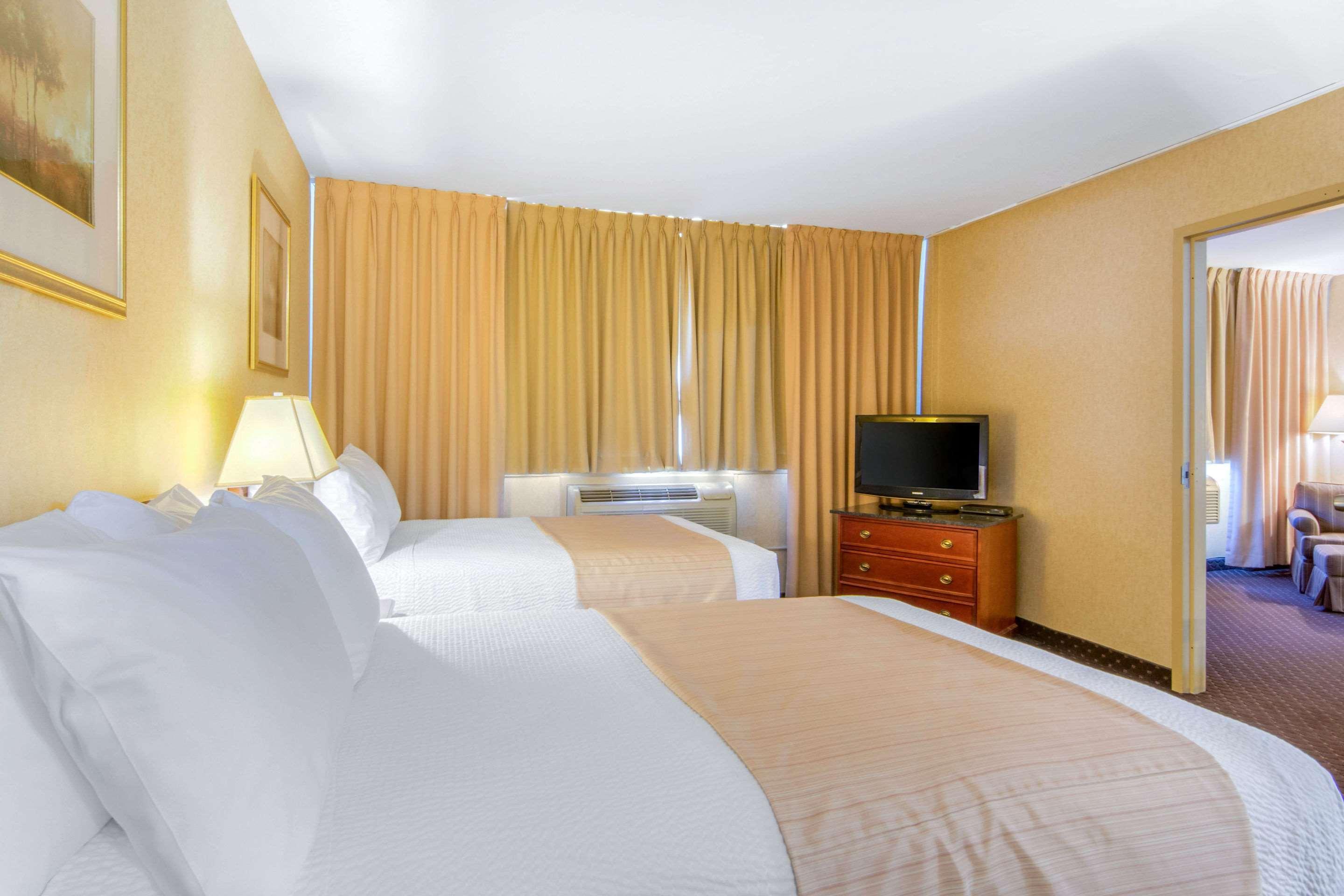 Clarion Hotel Съдбъри Екстериор снимка