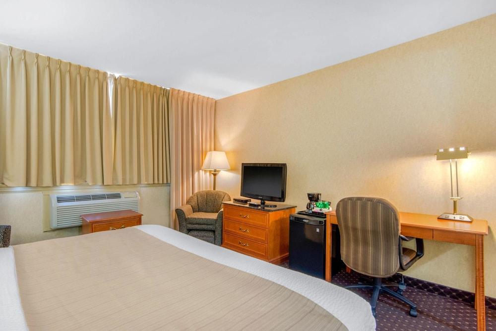 Clarion Hotel Съдбъри Екстериор снимка